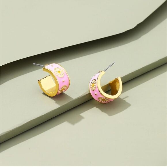 14k gold plated daisy earrings - Picture 1 of 4